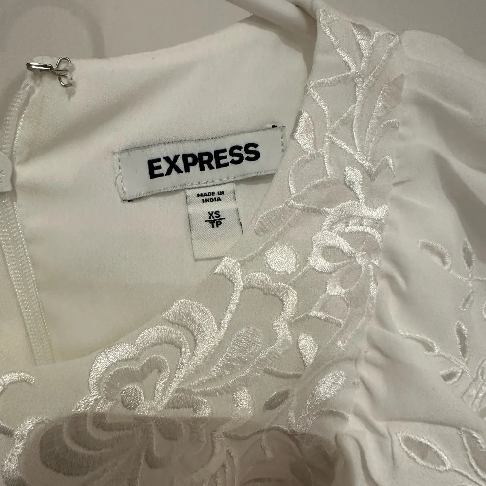 White Embroidered Lace Ruffle Romper - Picture 7 of 7